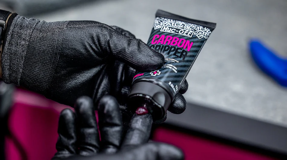 Muc Off Carbon Gripper - 75g